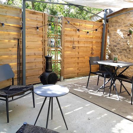 La Tourelle 82 Bed & Breakfast Saint-Antonin-Noble-Val Exterior photo